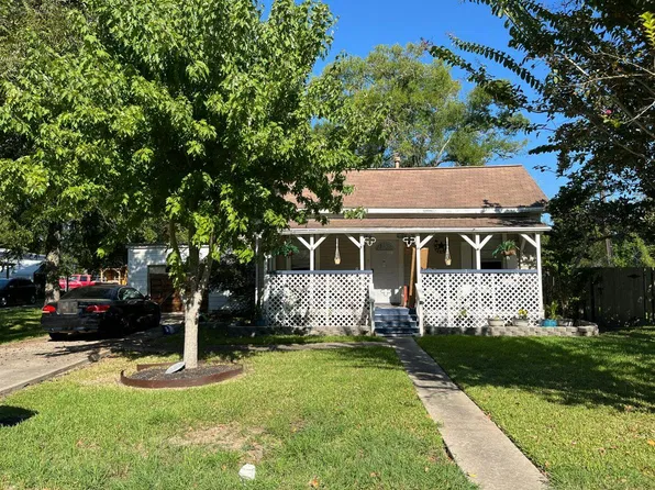 2123 Deats Rd, Dickinson, TX 77539