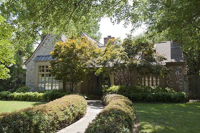 Gorgeous Home on Cul-de-sac