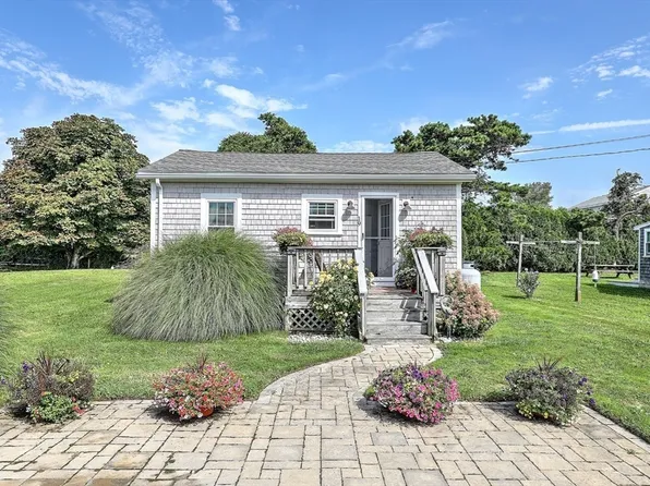 19 2nd St, Westport, MA 02790
