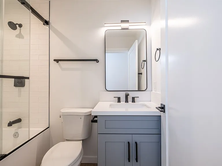 Pullman Lane Residences — Photo 58