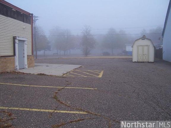 4th image of 1899 Stillwater Ave E