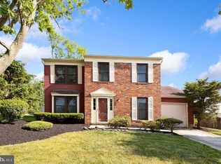 4 Crater Dr, Sewell, NJ 08080