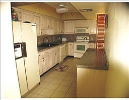 3rd image of 3301 Bayshore Blvd Unit 1110