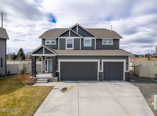 880 E Allenby Ct, Post Falls, ID 83854