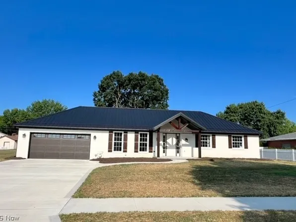 1124 2nd St SW, New Philadelphia, OH 44663