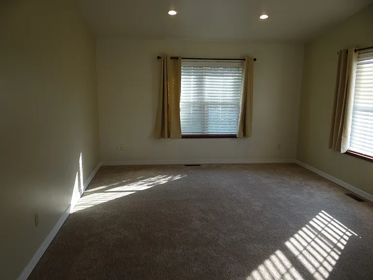 1911 Ouray Dr — Photo 10