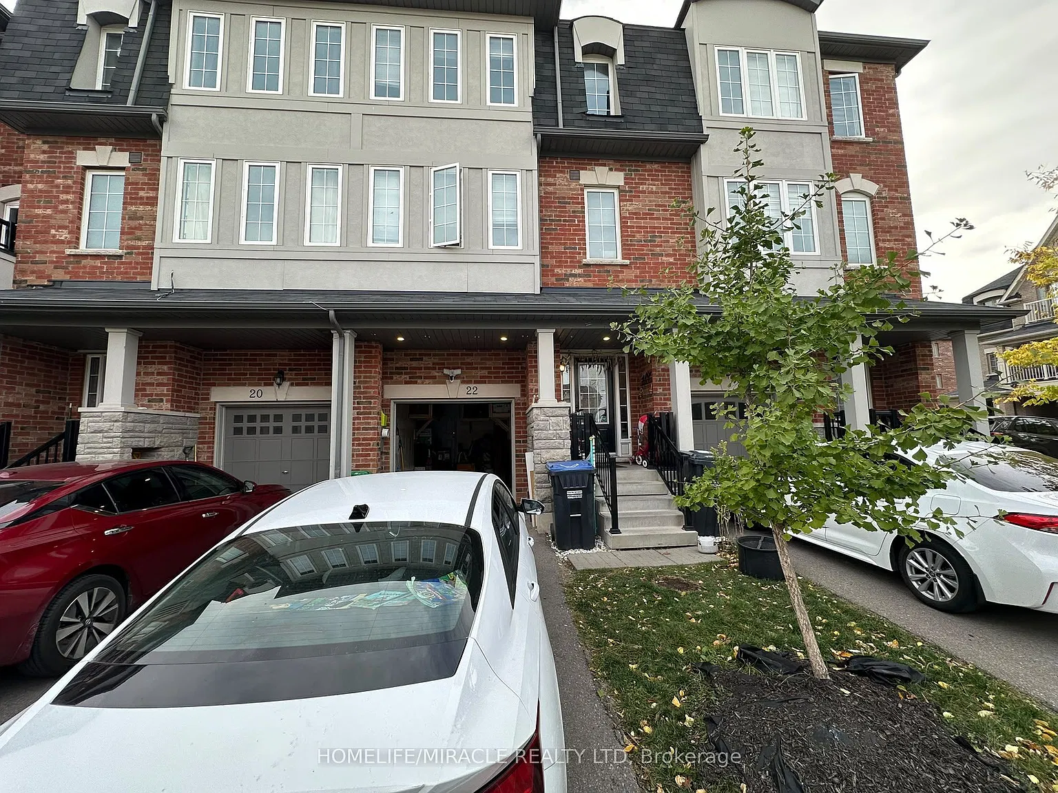 3 bed, $2,900 — Photo 1
