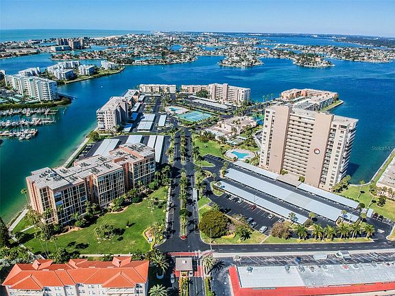 2nd image of 7600 Sun Island Dr S APT 204