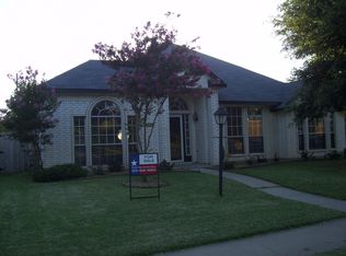 3305 Susan Ln, Carrollton, TX 75007