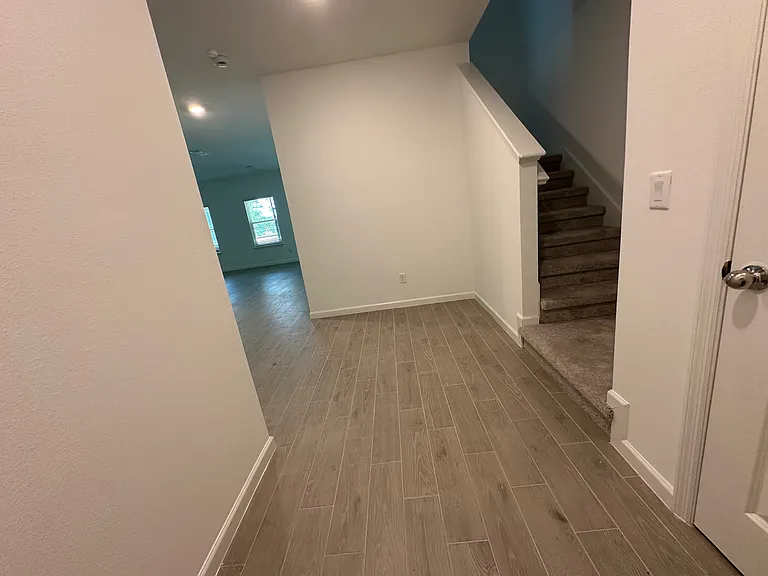 4086 Haydon Burns Pl — Photo 16