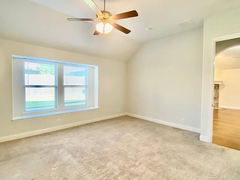 4404 Cherry Cv — Photo 24