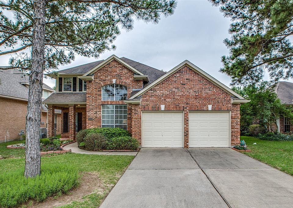 1st image of 15435 Clear Valley Dr