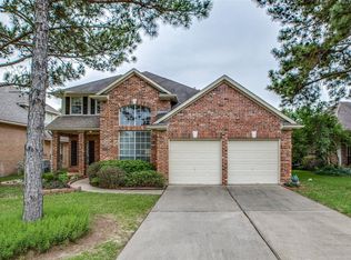 15435 Clear Valley Dr, Houston, TX 77095