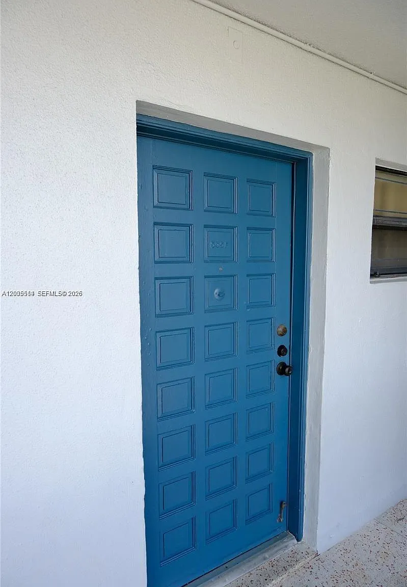Victory Gardens Condo — Photo 2