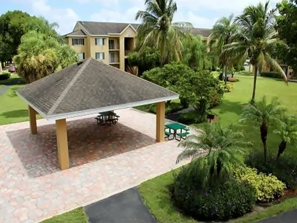Palmetto Place — Photo 16