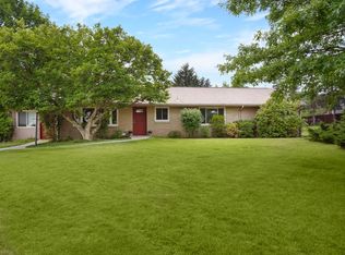 9463 Viewcrest Dr, Allison Park, PA 15101