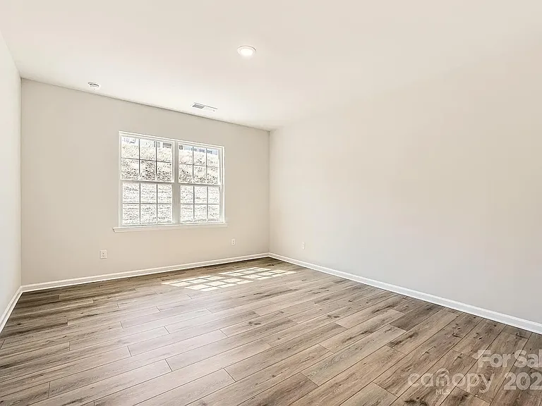 5944 Oak Branch Cir #5944 — Photo 5