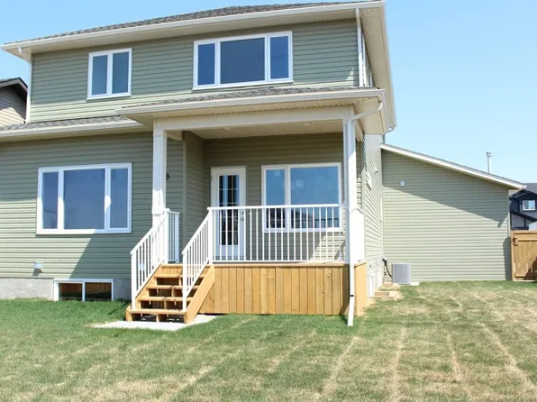 10 Viceroy Cres #10, Olds, AB T4H 0C4