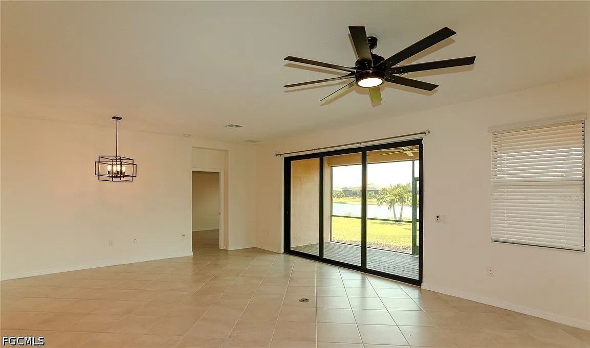 3 bed, 3.0 bath, 2202 sqft, $2,449 — Photo 4