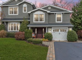 13 Aberdeen Ter, Middletown, NJ 07748