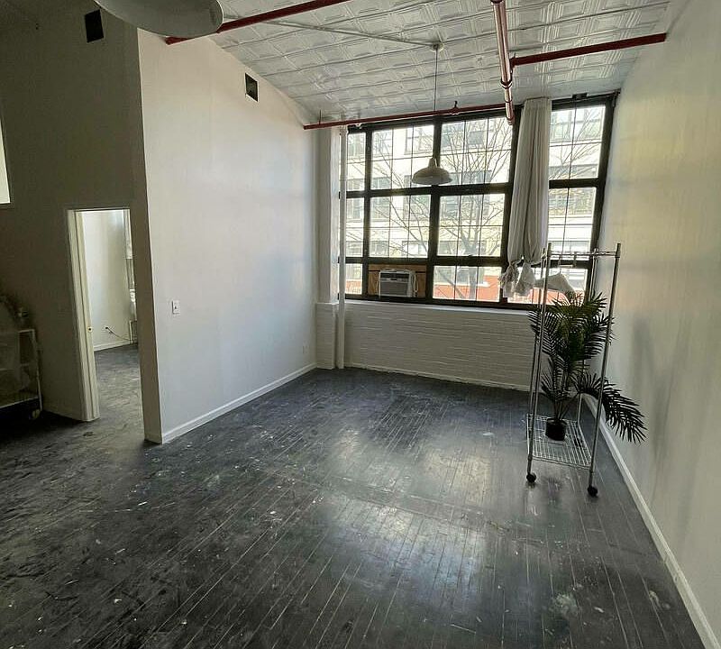 1st image of 205 McKibbin St #1E