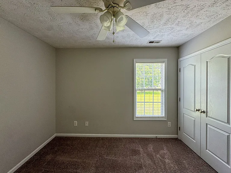 381 Chamberlin Blvd — Photo 15