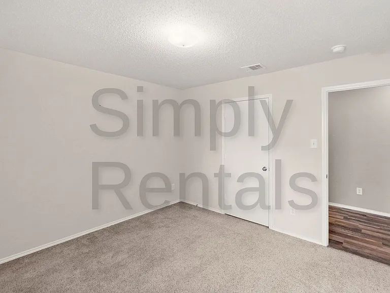 6915 Justin Ln — Photo 17