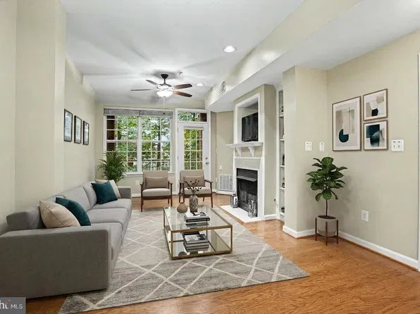 2663 Manhattan Pl Ste 112, Vienna, VA 22180
