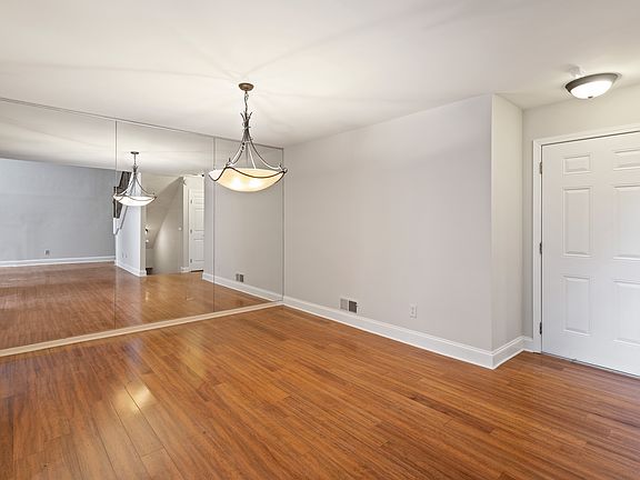 5th image of 53 Basswood Cir NE
