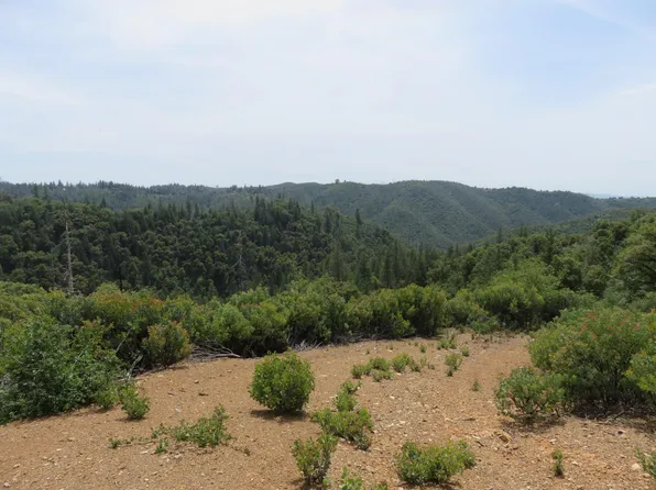 749 Blossom Ln, Mokelumne Hill, CA 95245