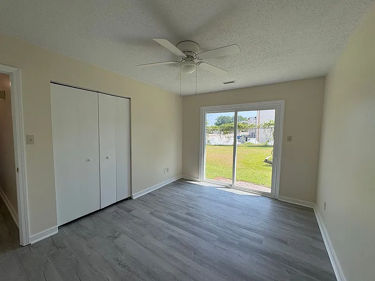 3706 Dovefield Ct — Photo 5