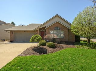 900 Cordova Dr, Barberton, OH