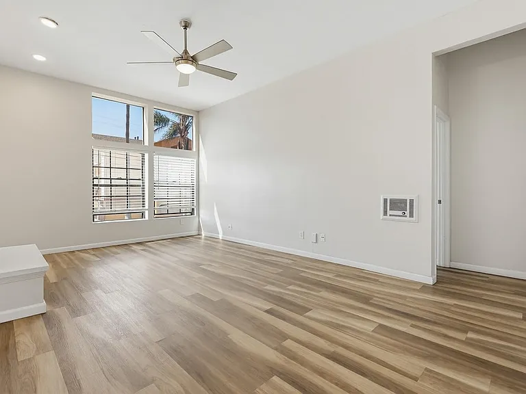 270 Dahlia Ave #9-1 — Photo 8