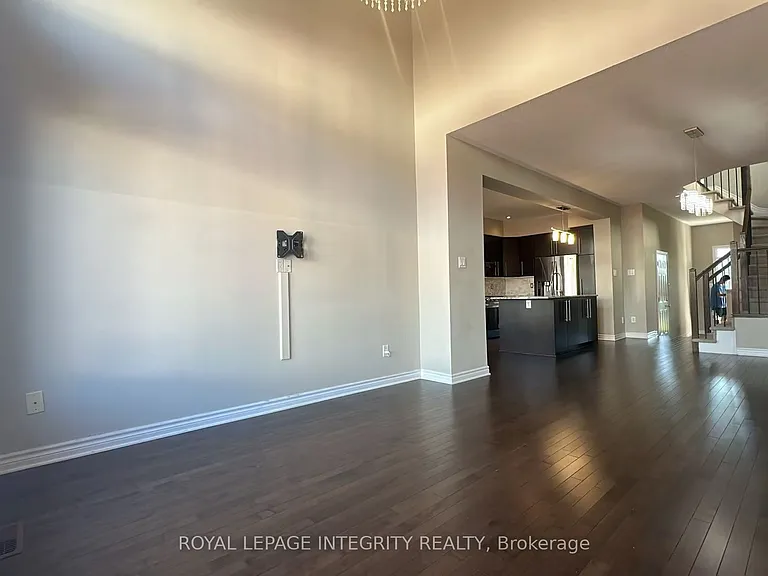 6067 N Bluff Dr — Photo 10
