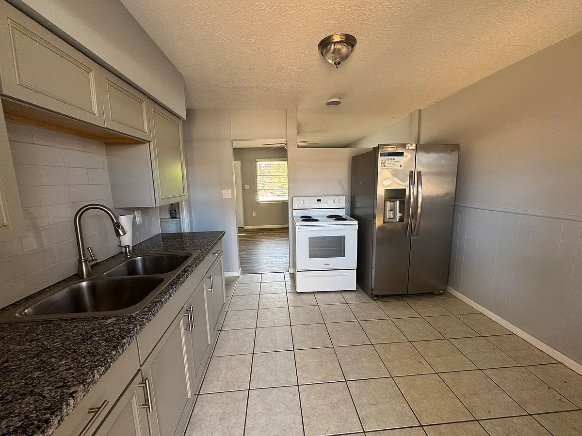 Building Photo - 124 Wertz Dr