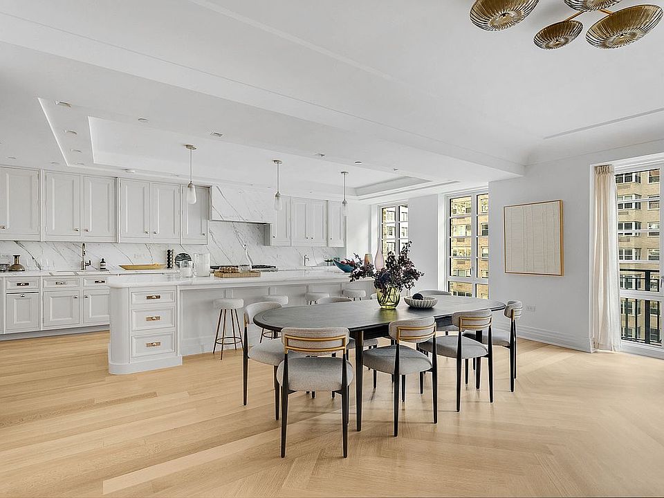 1st image of 16 5th Ave #18