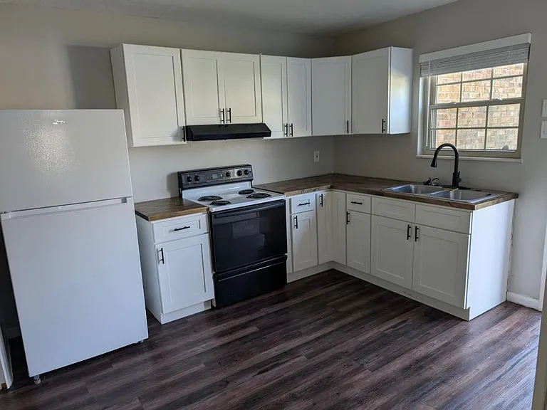 7012 Regency Rd — Photo 8