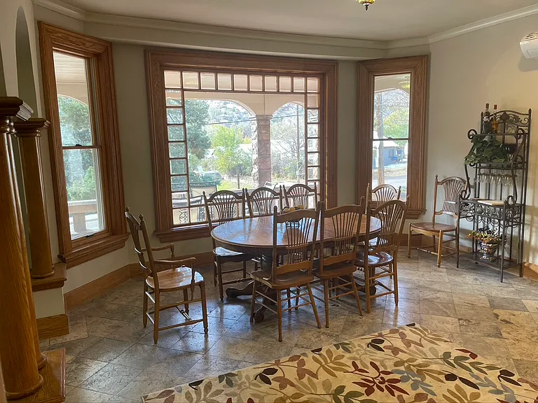 2 Grand Ave #101 — Photo 29