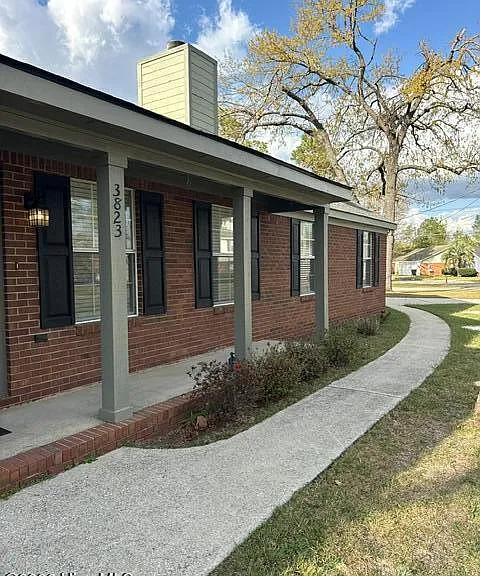 3823 Woodlake Dr — Photo 1