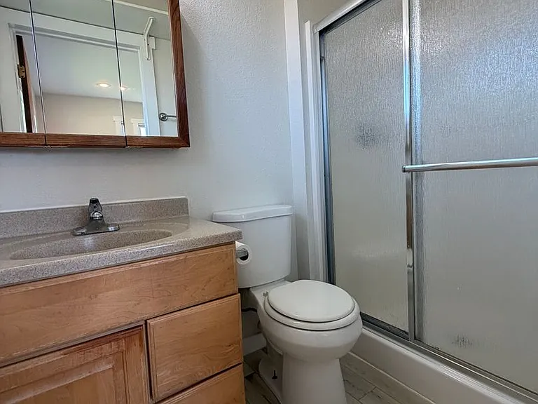 209 Goldcrest St — Photo 12