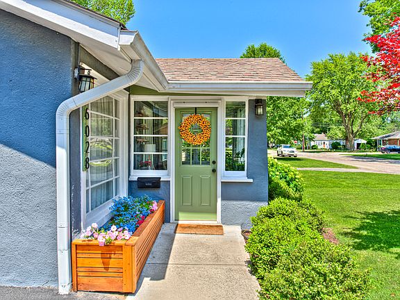 5th image of 6028 Evanston Ave