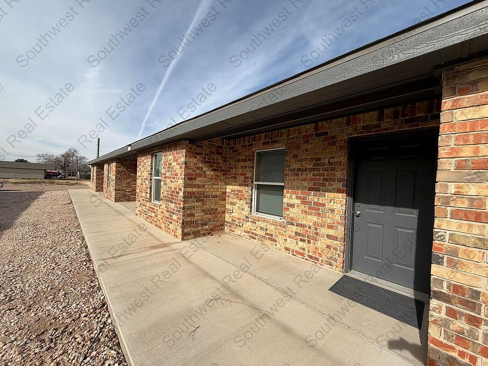 1st image of 1504 S Avenue G #D