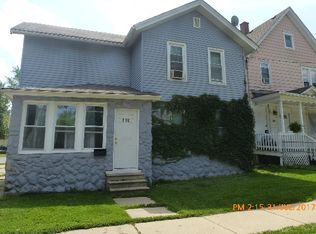 525 E Benton St, Aurora, IL 60505