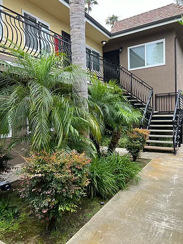 818 Palm Ave #E Photo 1