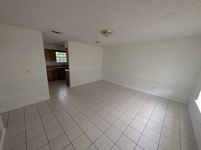 1750 SW Judy Gln — Photo 8