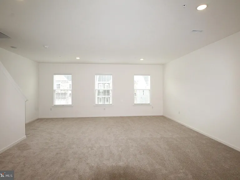 2445 Spring Water Cir — Photo 9