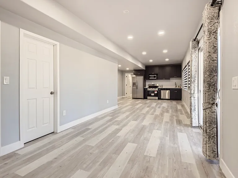 15721 E Lake Cir — Photo 20