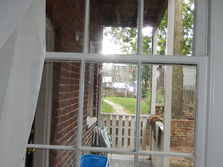 106 S Pine St — Photo 11