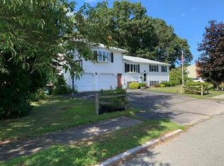 20 Hersey Ln, Abington, MA 02351