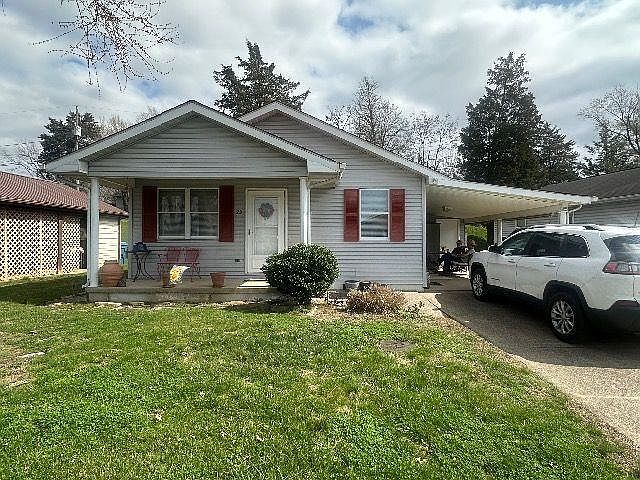 1st image of 25 Cedar Dr